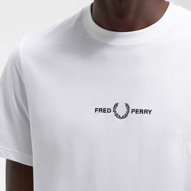 Camiseta Fred Perry Bordada Hombre Blanco